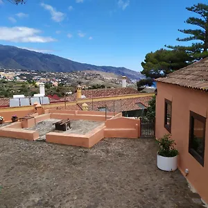 https://casa-rural-el-brezal.in-canary-islands.com