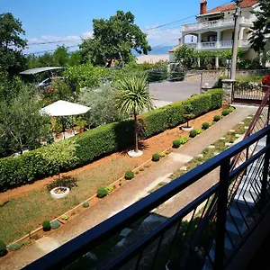 https://apartman-cvitkovic.primorje-gorskikotar.com